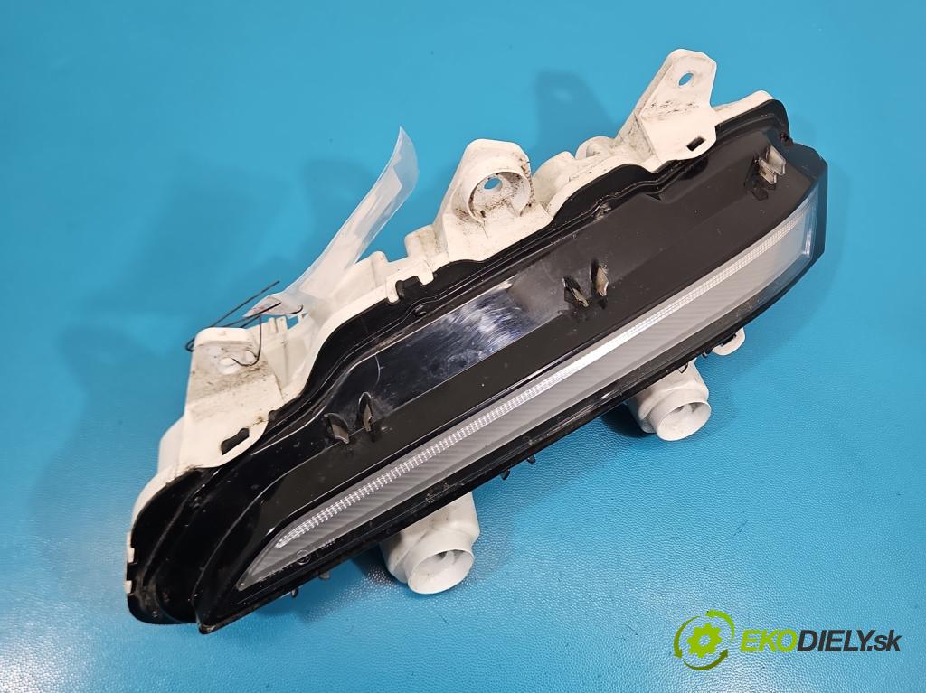 Peugeot 2008 II 2019- 1.2 12V 131 hp automatic 96 kW 1199 cm3 5- Světlo provozu denně pravé 9824241280-00