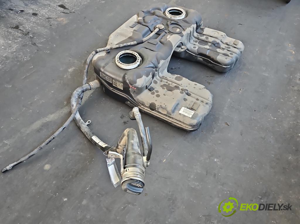 Bmw X6 E71 2007–2014 3.0d 306KM automatic 225 kW 2993 cm3 5- Nádrž: palivo 7164228 (Palivová nádrž)