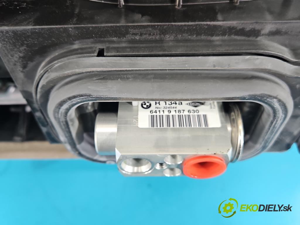 Bmw X6 E71 2007–2014 3.0d 306KM automatic 225 kW 2993 cm3 5- radiátor 9221614 (Radiátor topení)