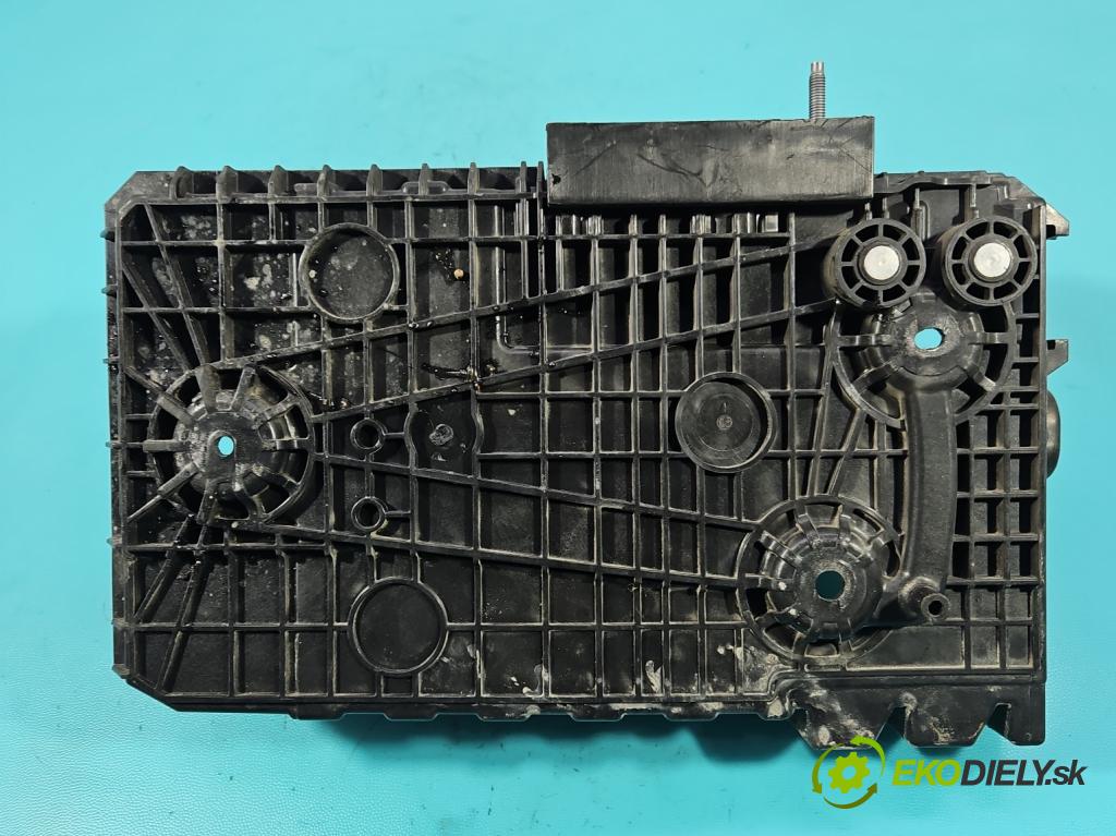 Peugeot 2008 II 2019- 1.2 12V 131 HP automatic 96 kW 1199 cm3 5- obal akumulatora 9823533180