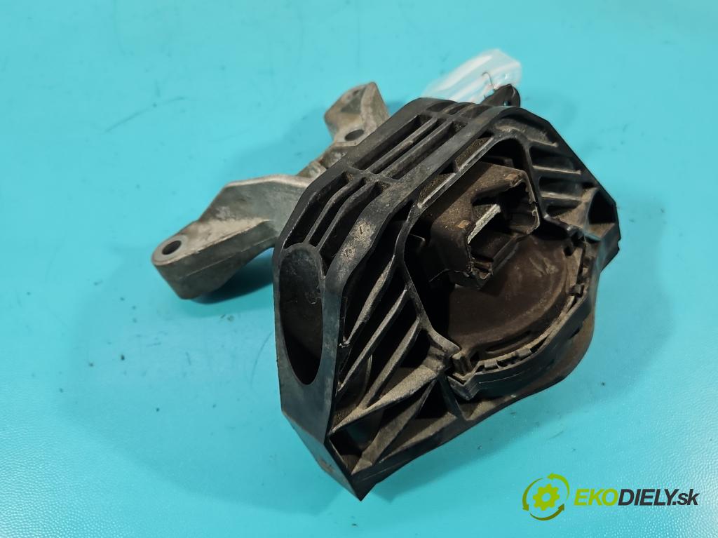 Peugeot 2008 II 2019- 1.2 12V 131 hp automatic 96 kW 1199 cm3 5- Polštář: motoru 243444 (Držák motoru)