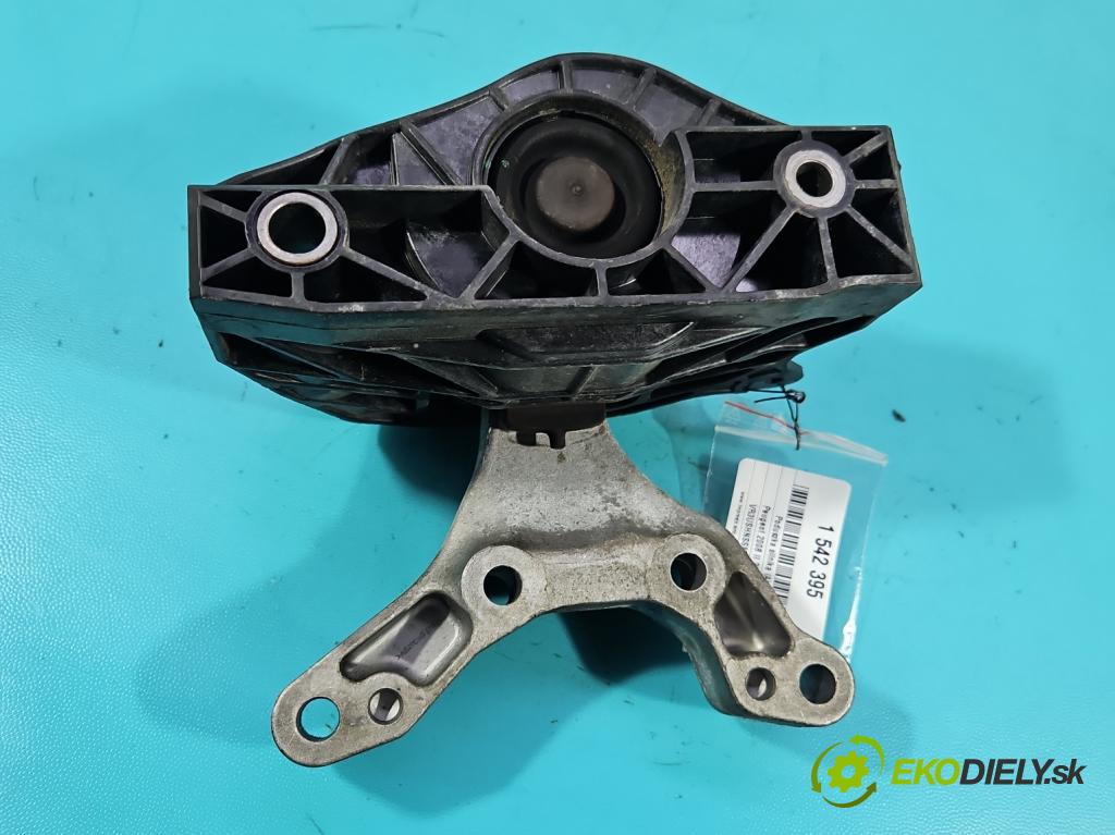 Peugeot 2008 II 2019- 1.2 12V 131 hp automatic 96 kW 1199 cm3 5- Polštář: motoru 243444 (Držák motoru)