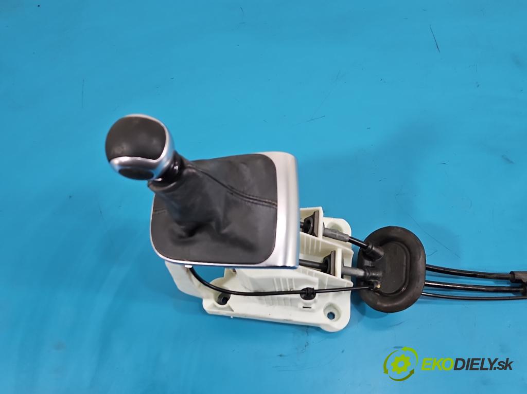 Citroen DS4 11-15 2.0 hdi 163 HP manual 120 kW 1997 cm3 5- Páka: Změny: stupeň,rýchlosť  (Rýchlostná páka (kulisa))