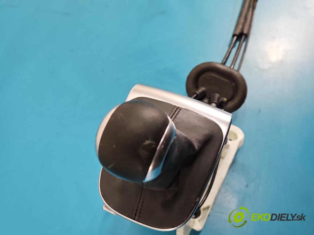 Citroen DS4 11-15 2.0 hdi 163 HP manual 120 kW 1997 cm3 5- Páka: Změny: stupeň,rýchlosť  (Rýchlostná páka (kulisa))