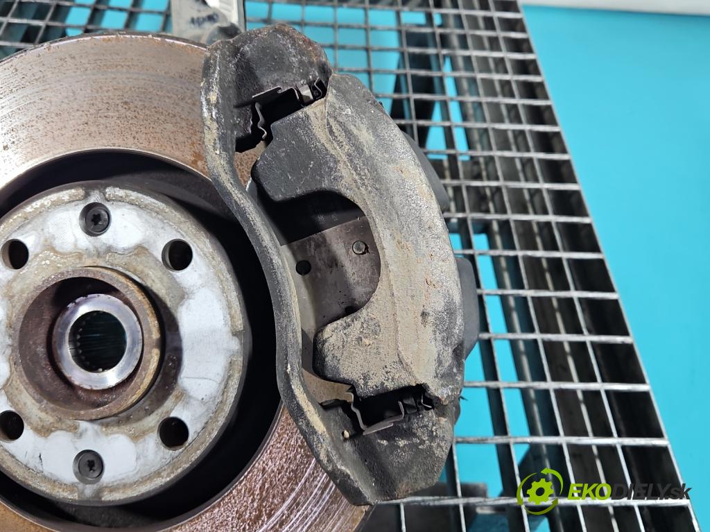 Peugeot 2008 II 2019- 1.2 12V 131 hp automatic 96 kW 1199 cm3 5- brzdič přední pravý 9824176680 (Klika dveří ostatní)