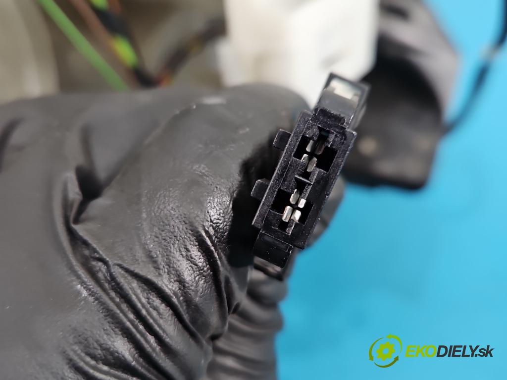 Citroen DS4 11-15 2.0 hdi 163 hp manual 120 kW 1997 cm3 5- radiátor 9688826380 (Radiátor topení)