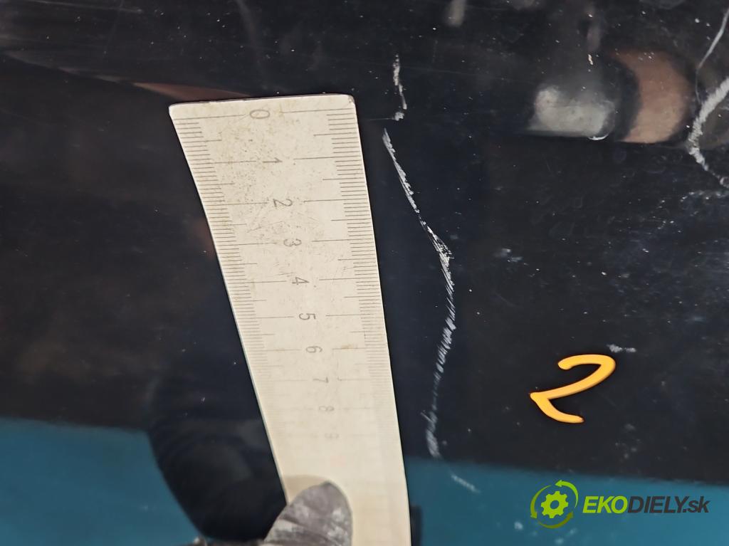 Ford B-Max  1.0 T 101 hp manual 74 kW 998 cm3 5- dveře přední pravé  (Klika dveří ostatní)