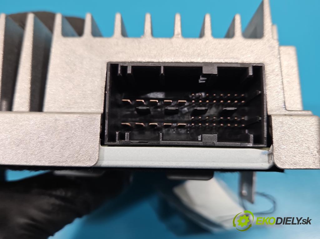 Bmw X6 E71 2007–2014 3.0d 306KM automatic 225 kW 2993 cm3 5- Zesilovač: 9240137 (Zosilňovač)