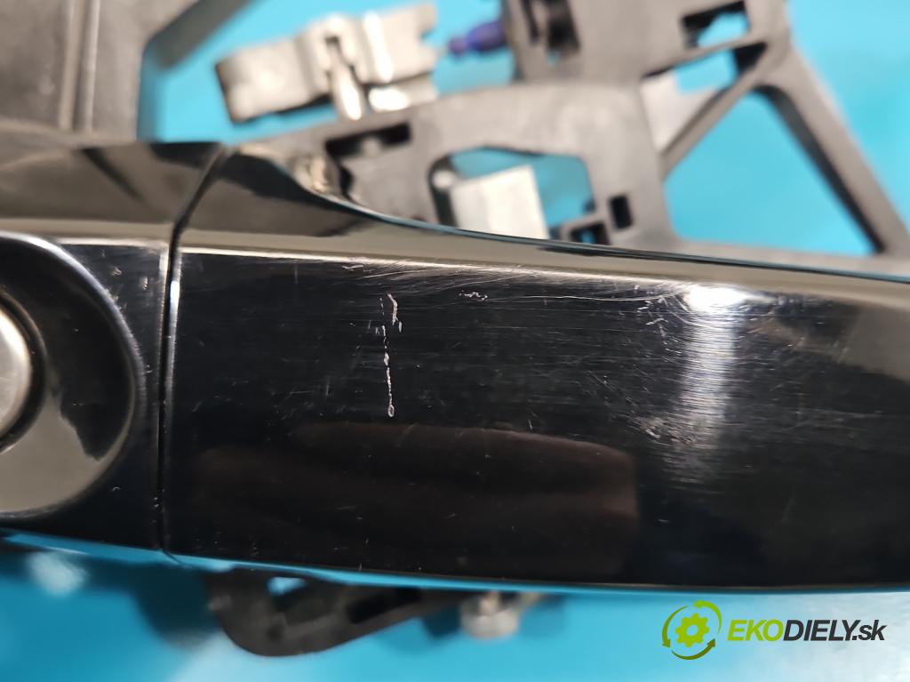 Ford B-Max  1.0 T 101 HP manual 74 kW 998 cm3 5- rukoväť predné ľavé mimo: AV11-R22465-AE (Kľučka dverí vonkajšia predná ľavá)