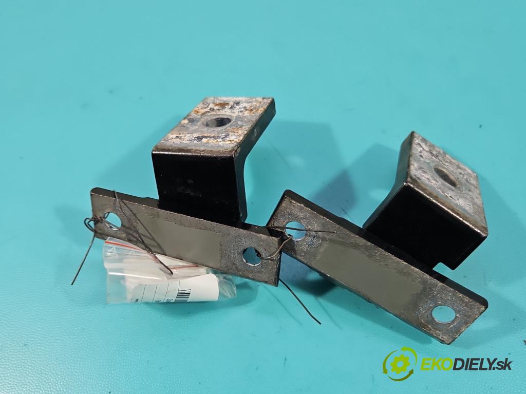 Bmw X6 E71 2007–2014 3.0d 306KM automatic 225 kW 2993 cm3 5- Závěs: dveře přední levý