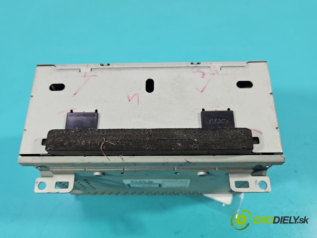 Ford B-Max  1.0 T 101 hp manual 74 kW 998 cm3 5- Radio továrna: BM5T-18C815-PK