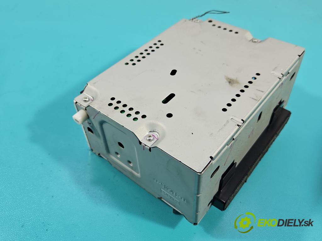 Ford B-Max  1.0 T 101 hp manual 74 kW 998 cm3 5- Radio továrna: BM5T-18C815-PK