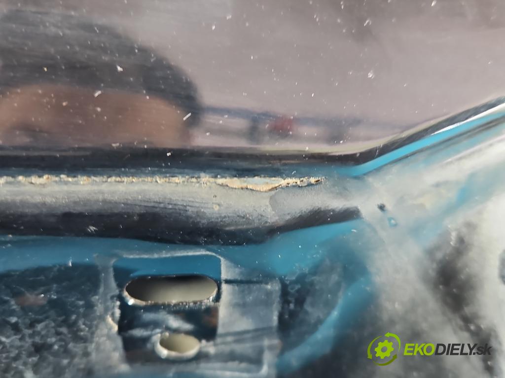 Ford B-Max  1.0 T 101 hp manual 74 kW 998 cm3 5- zadní kufrové dveře  (Zadní kapota (kufr))