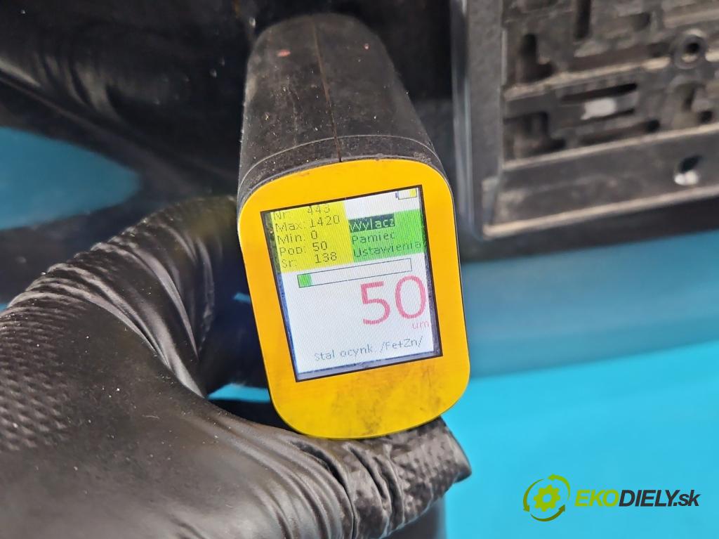 Ford B-Max  1.0 T 101 hp manual 74 kW 998 cm3 5- zadní kufrové dveře  (Zadní kapota (kufr))