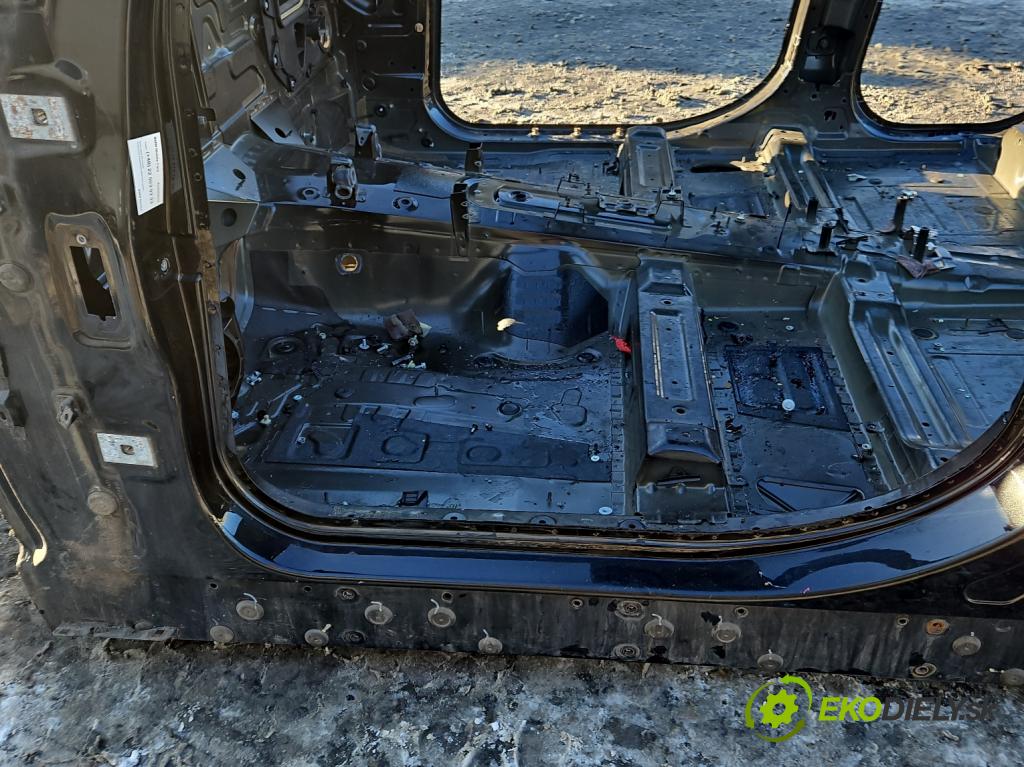 Bmw X6 E71 2007–2014 3.0d 306KM automatic 225 kW 2993 cm3 5- práh levý  (Karoserie ostatní)