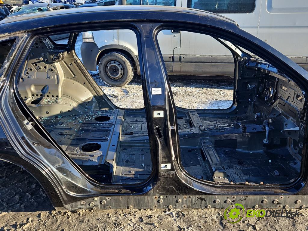 Bmw X6 E71 2007–2014 3.0d 306KM automatic 225 kW 2993 cm3 5- práh pravý  (Karoserie ostatní)