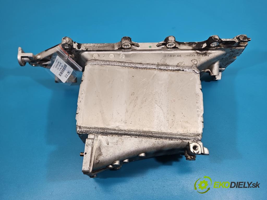 Skoda Octavia III 2013- 2.0 tdi 150 HP manual 110 kW 1968 cm3 5- zvod nasávací 04L129766N (Sacie potrubie)