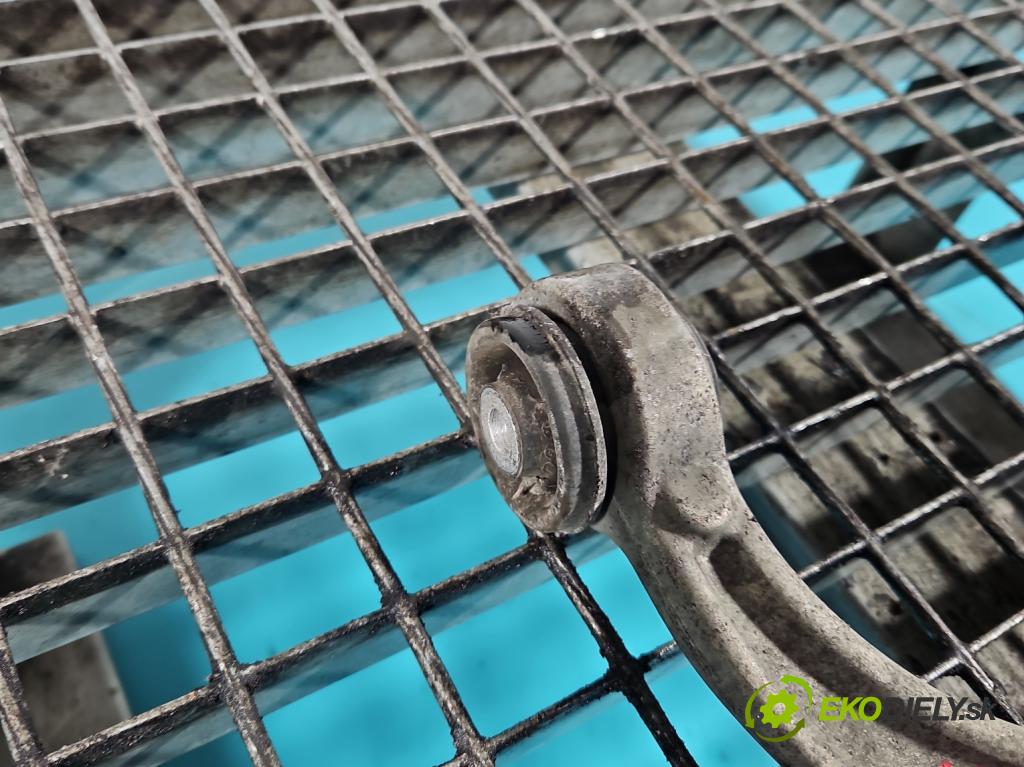 Bmw X6 E71 2007–2014 3.0d 306KM automatic 225 kW 2993 cm3 5- přední levý  (Klika dveří ostatní)