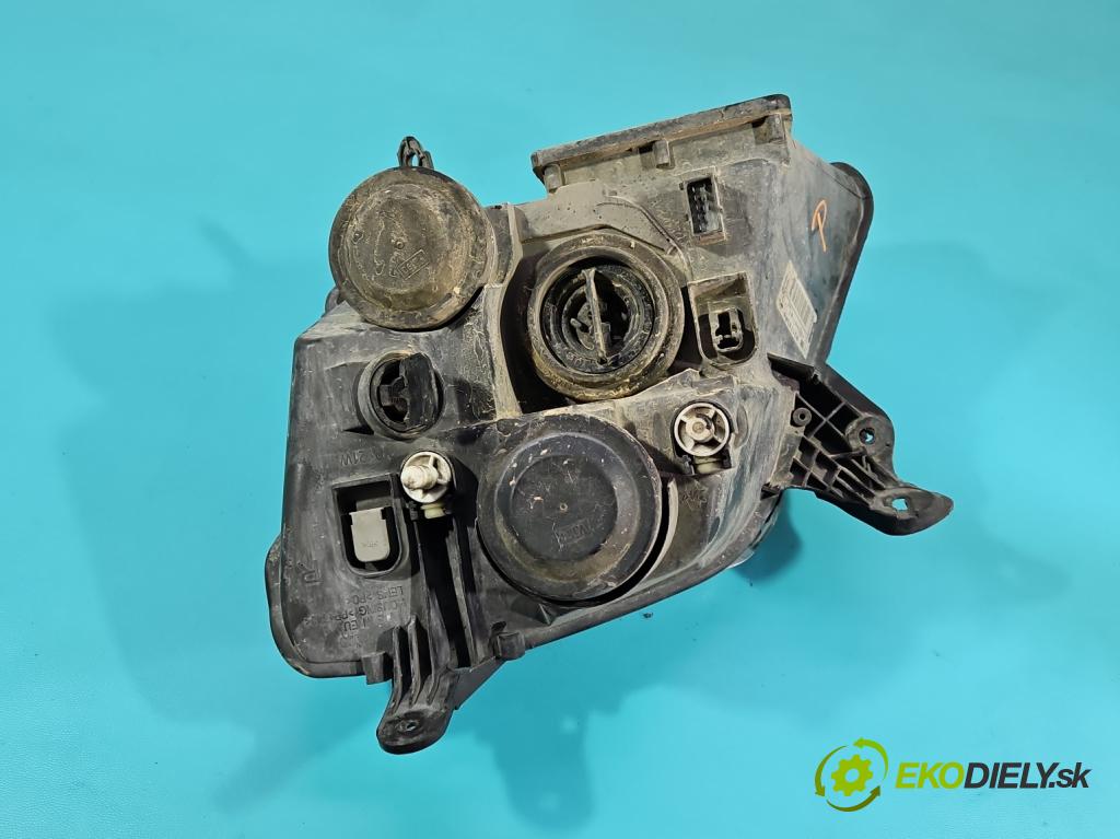 Opel Meriva A 2002-2010 1.7 cdti 101 HP manual 74 kW 1686 cm3 5- Reflektor: pravý  (Svetlo predné pravé)