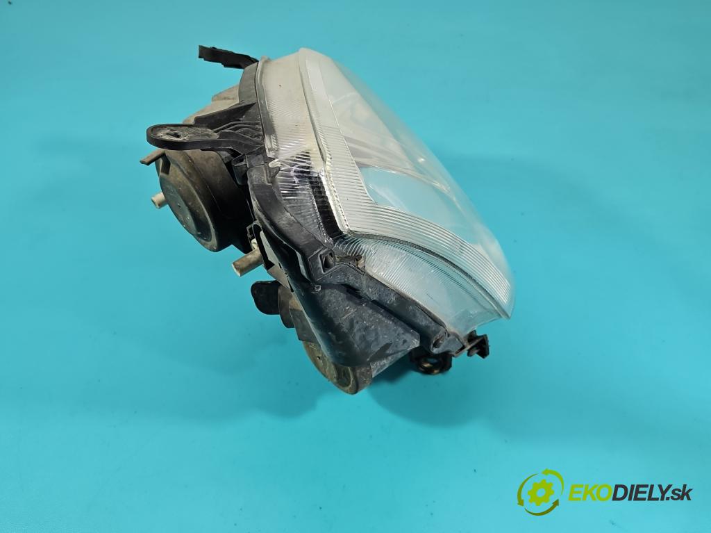 Opel Meriva A 2002-2010 1.7 cdti 101 HP manual 74 kW 1686 cm3 5- Reflektor: pravý  (Svetlo predné pravé)