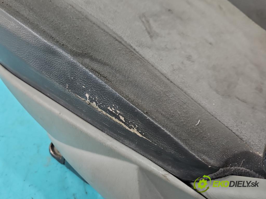 Renault Trafic II 2001-2014 2.0 dci 114 hp manual 84 kW 1995 cm3 5- Sedadlo levý  (Sedadlo)