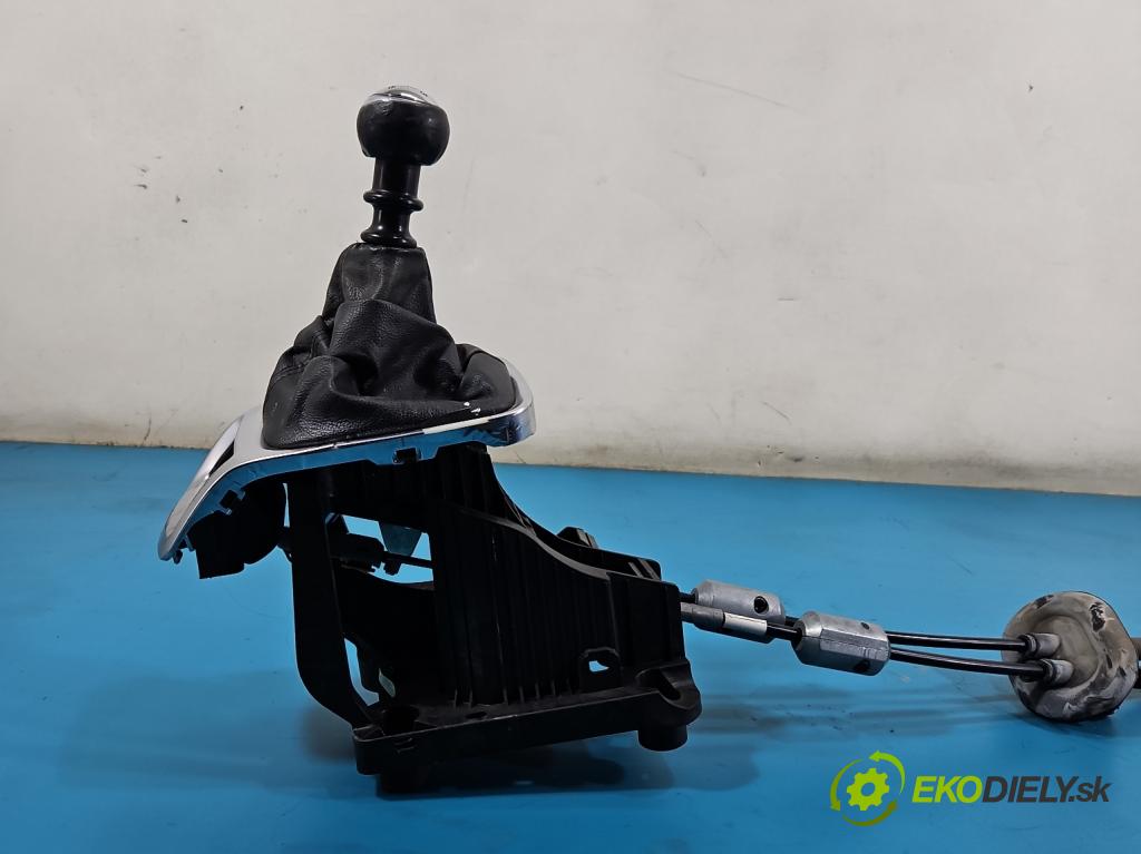 Peugeot 5008 I 2009-2017 1.6 hdi 111KM manual 82 kW 1560 cm3 5- Páka: Změny: stupeň,rýchlosť 9686375677 (Rýchlostná páka (kulisa))