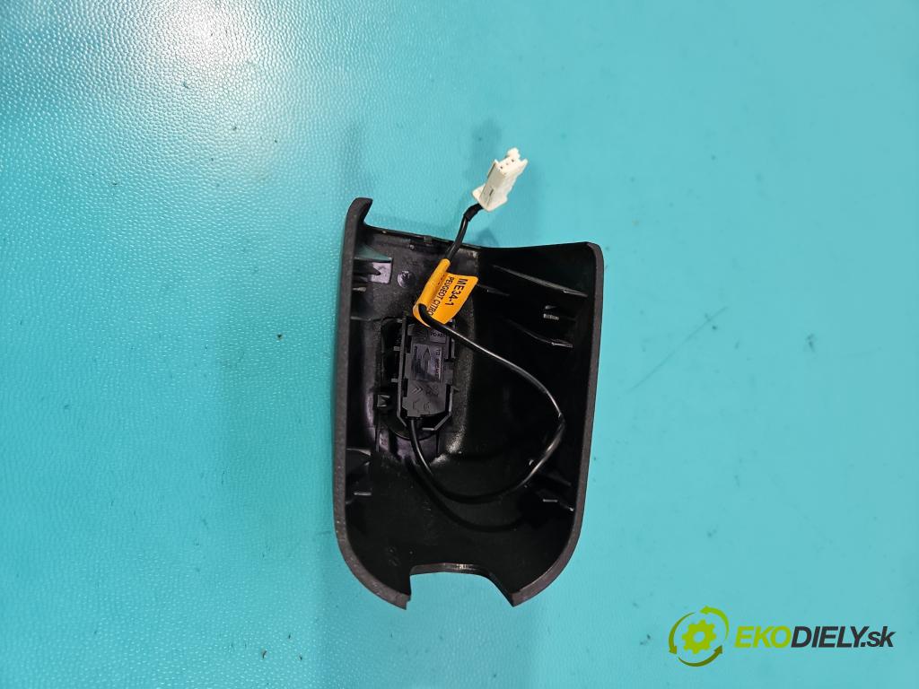 Citroen DS4 11-15 2.0 hdi 163 HP manual 120 kW 1997 cm3 5- Mikrofon: 79653D