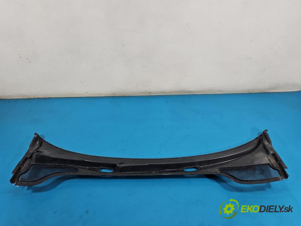 Audi A3 8P 2003-2012 2.0 tdi 140 HP manual 103 kW 1999 cm3 5- torpédo 8P1819415C (Torpédo (plast pod čelným sklom))