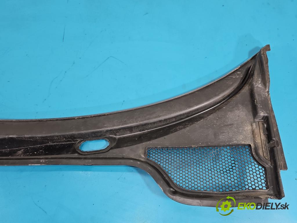 Audi A3 8P 2003-2012 2.0 tdi 140 HP manual 103 kW 1999 cm3 5- torpédo 8P1819415C (Torpédo (plast pod čelným sklom))