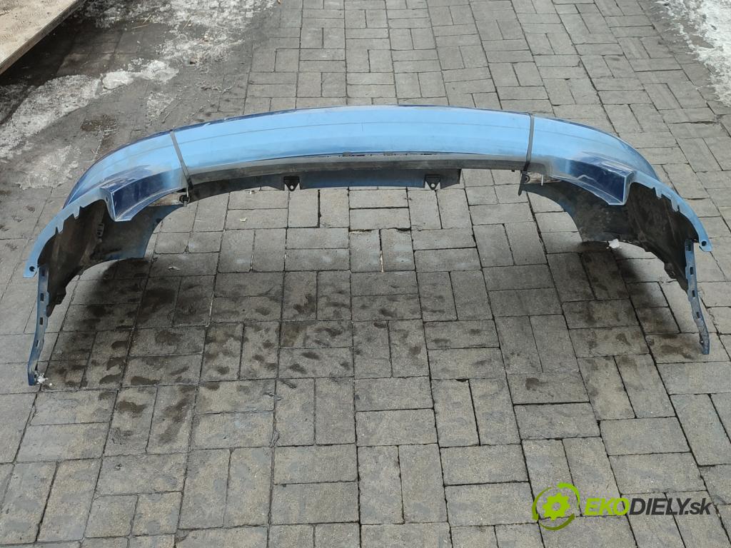 Audi A3 8P 2003-2012 2.0 tdi 140 hp manual 103 kW 1999 cm3 5- nárazník zadní  (Klika dveří ostatní)