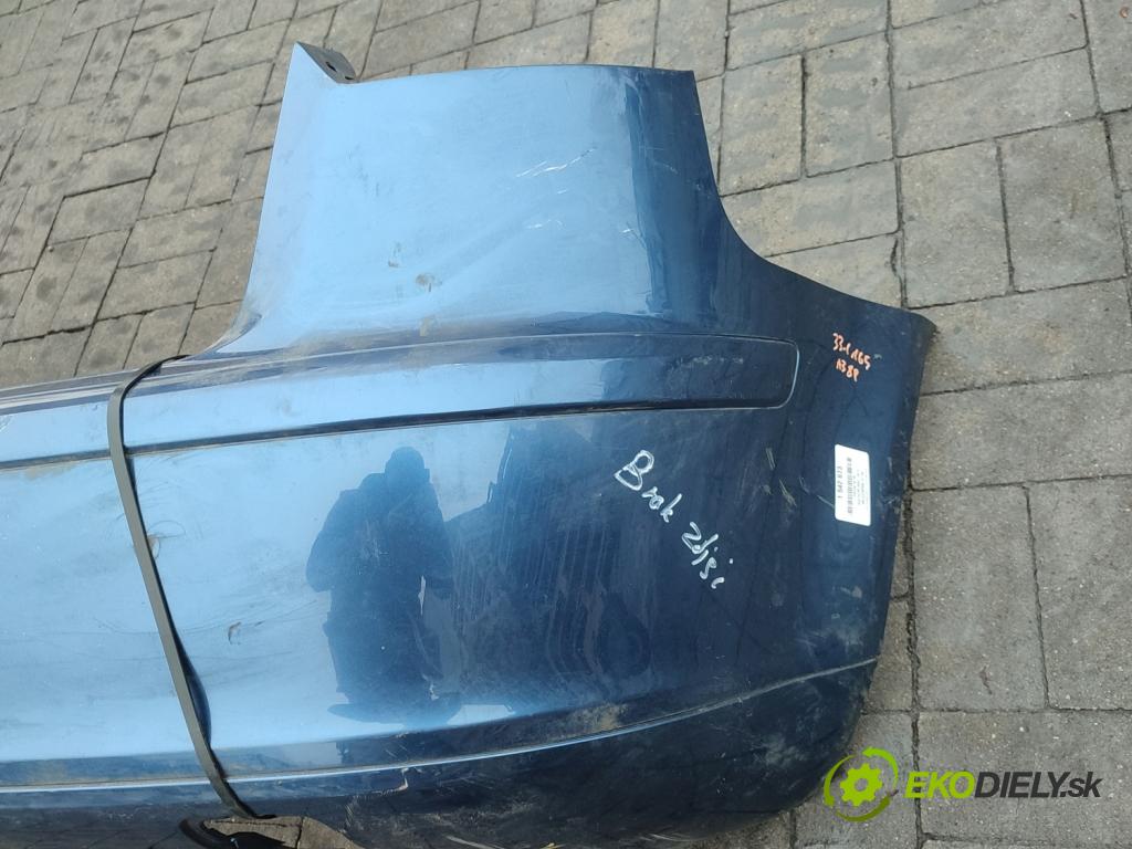 Audi A3 8P 2003-2012 2.0 tdi 140 hp manual 103 kW 1999 cm3 5- nárazník zadní  (Klika dveří ostatní)