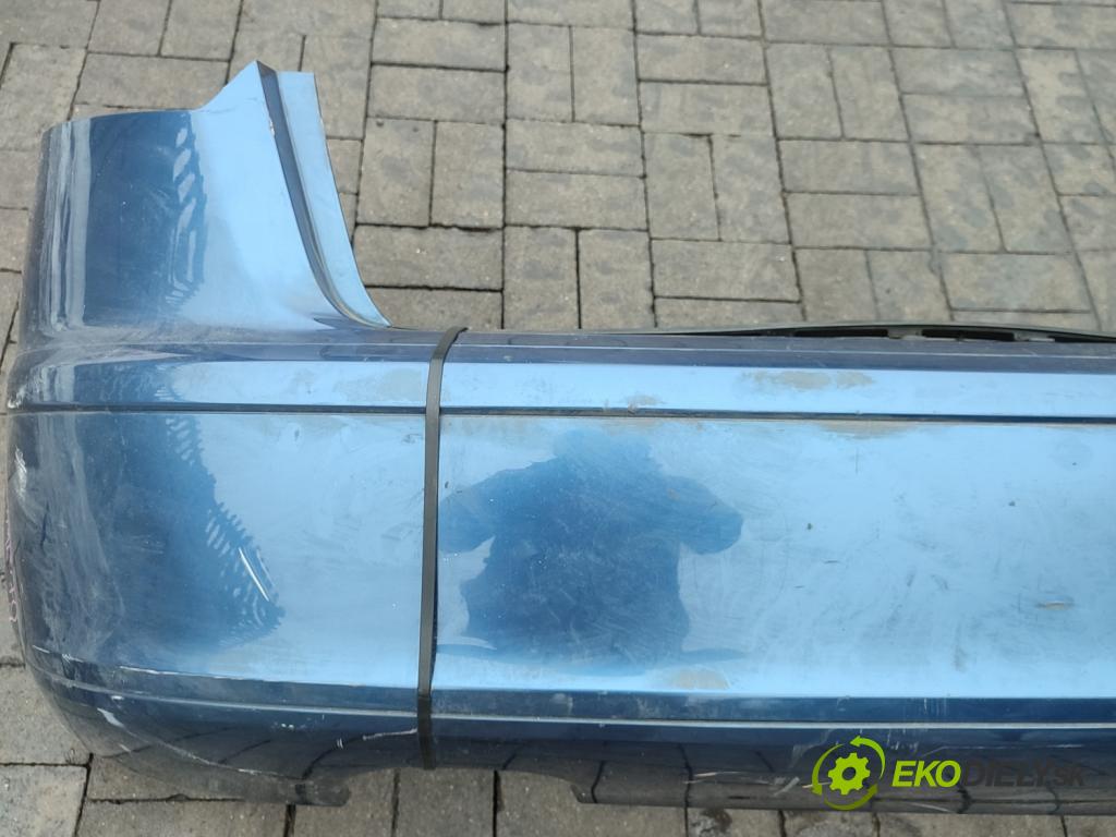 Audi A3 8P 2003-2012 2.0 tdi 140 hp manual 103 kW 1999 cm3 5- nárazník zadní  (Klika dveří ostatní)