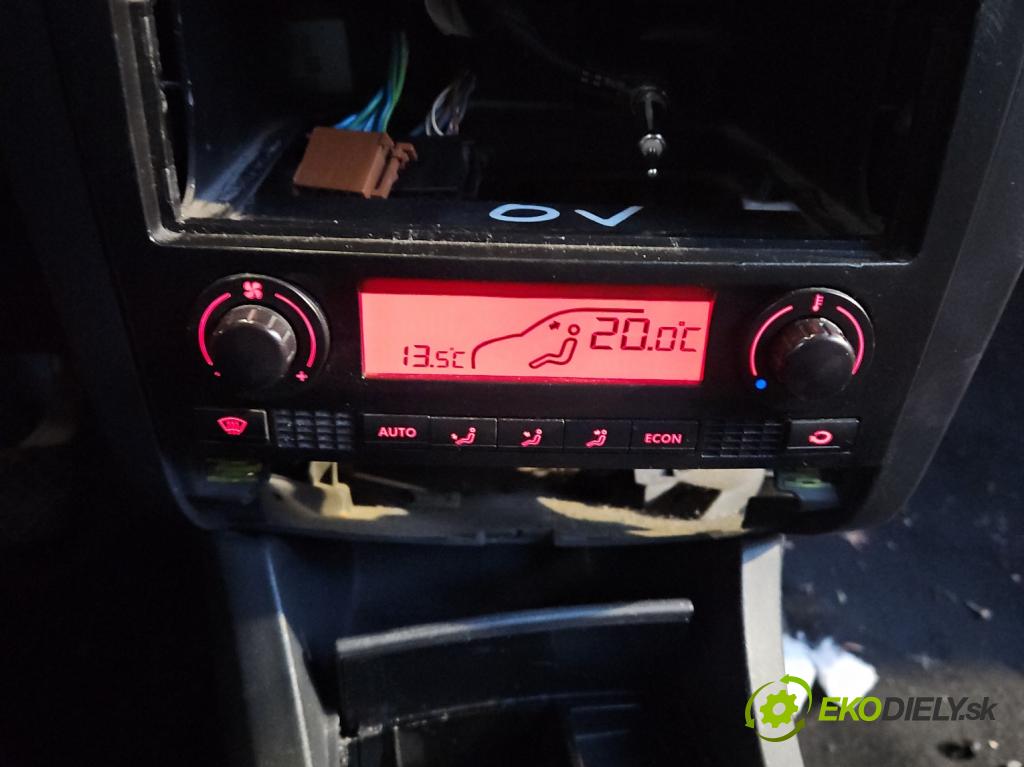 Seat Ibiza III 6L 2002-2008 1.4 16V 75 hp manual 55 kW 1390 cm3 5- palubní deska panel topení 6L0820043B