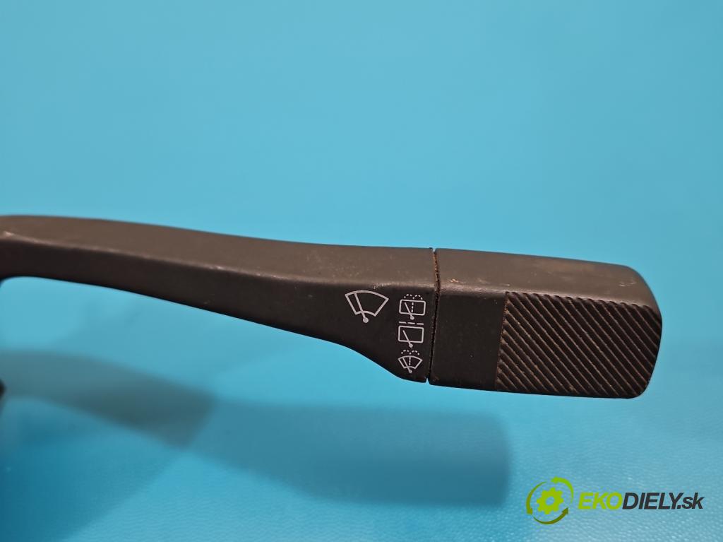 Vw Transporter T4 1990-2003 2.4d 77 HP manual 57 kW 2370 cm3 5- prepínač komplex:  (Prepínacie páčky pod volantom)