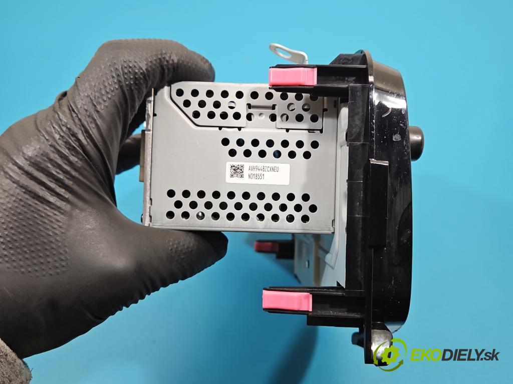 Toyota Aygo II 2014-2022 1.0 vvti 72 HP manual 53 kW 998 cm3 5- Radio originál 86140-YV010