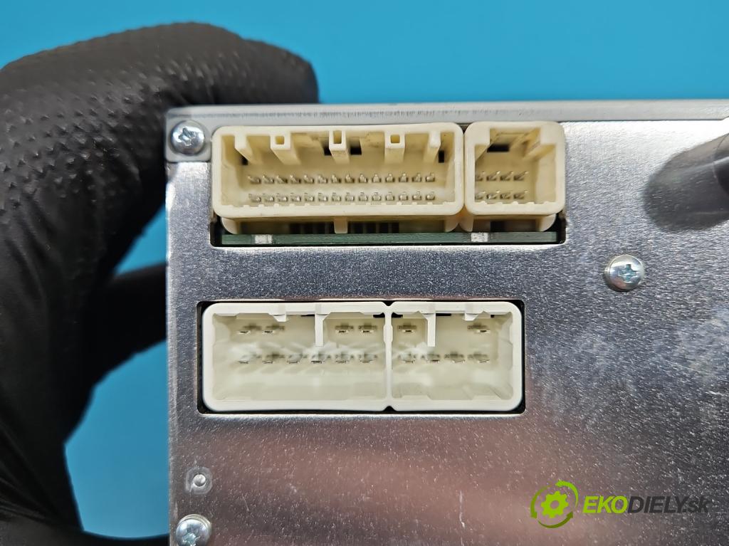 Toyota Aygo II 2014-2022 1.0 vvti 72 HP manual 53 kW 998 cm3 5- Radio originál 86140-YV010