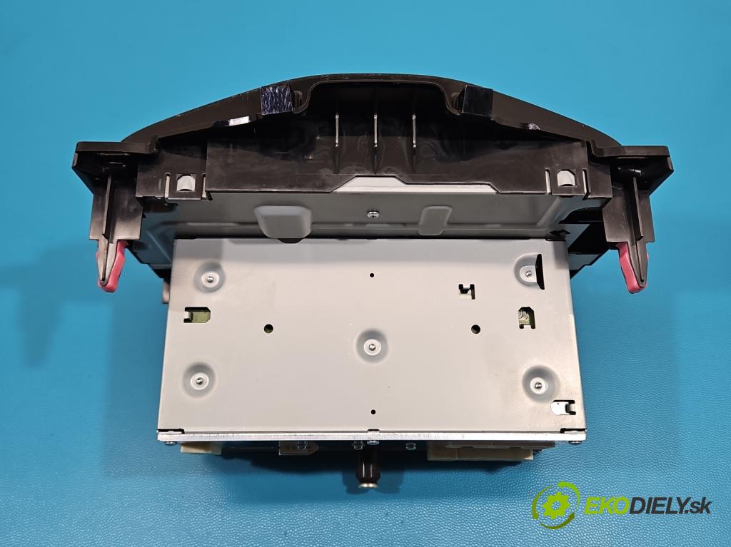 Toyota Aygo II 2014-2022 1.0 vvti 72 HP manual 53 kW 998 cm3 5- Radio originál 86140-YV010