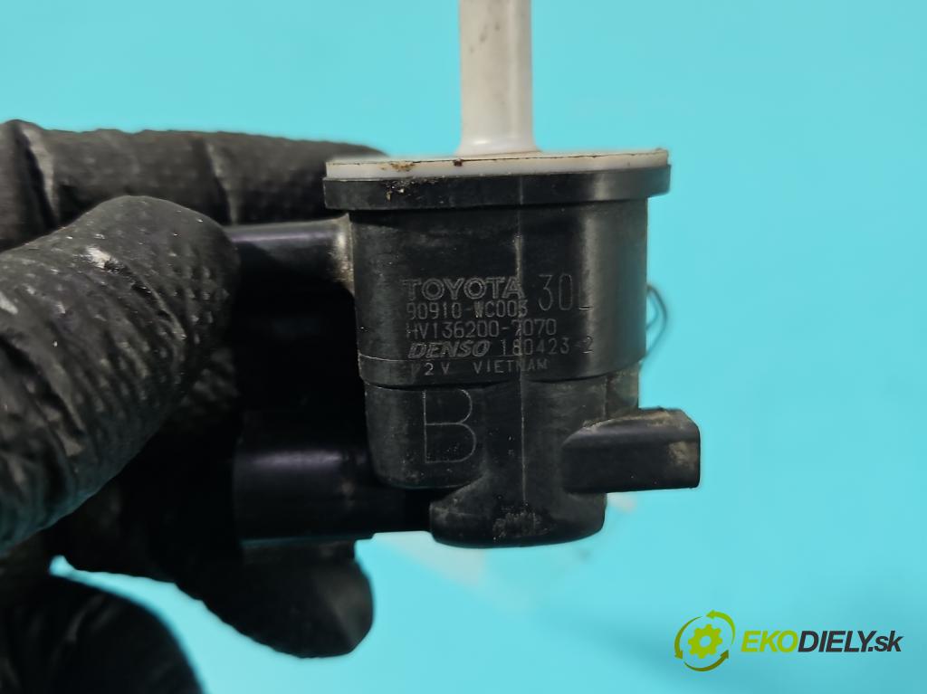 Toyota Aygo II 2014-2022 1.0 vvti 72 HP manual 53 kW 998 cm3 5- ventil podtlaku 90910-WC003 (Ventil)