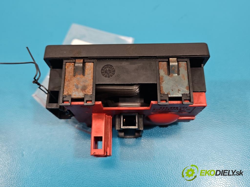 Vw Transporter T4 1990-2003 2.4d 77 HP manual 57 kW 2370 cm3 5- panel kúrenia 701959549