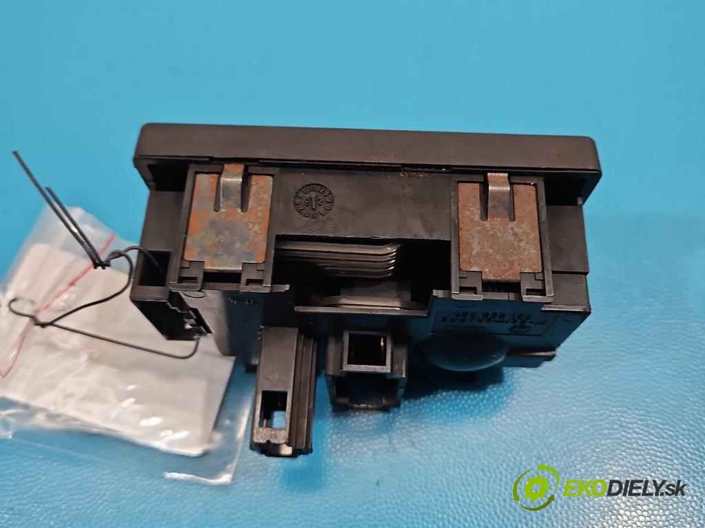 Vw Transporter T4 1990-2003 2.4d 77 HP manual 57 kW 2370 cm3 5- panel kúrenia 701959531