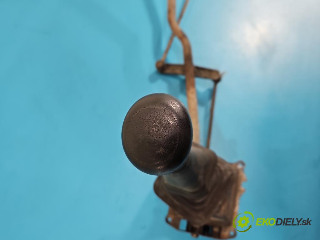 Vw Transporter T4 1990-2003 2.4d 77 HP manual 57 kW 2370 cm3 5- Páka: Změny: stupeň,rýchlosť  (Rýchlostná páka (kulisa))