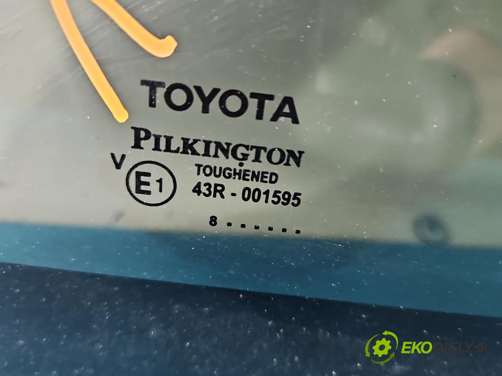 Toyota Auris II 2012-2018 1.8 hybrid 99 HP automatic 73 kW 1798 cm3 5- sklo zadné pravé