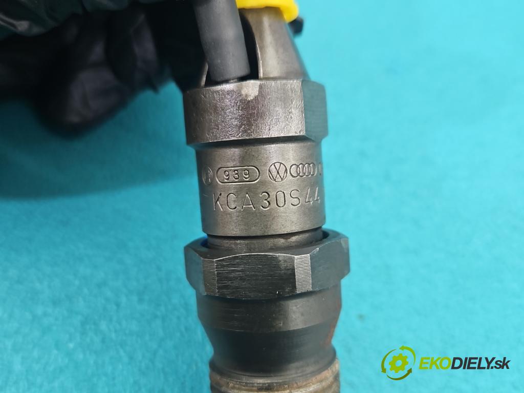 Vw Transporter T4 1990-2003 2.4d 77 HP manual 57 kW 2370 cm3 5- vstrek KCA30S44 (Vstrekovač paliva)