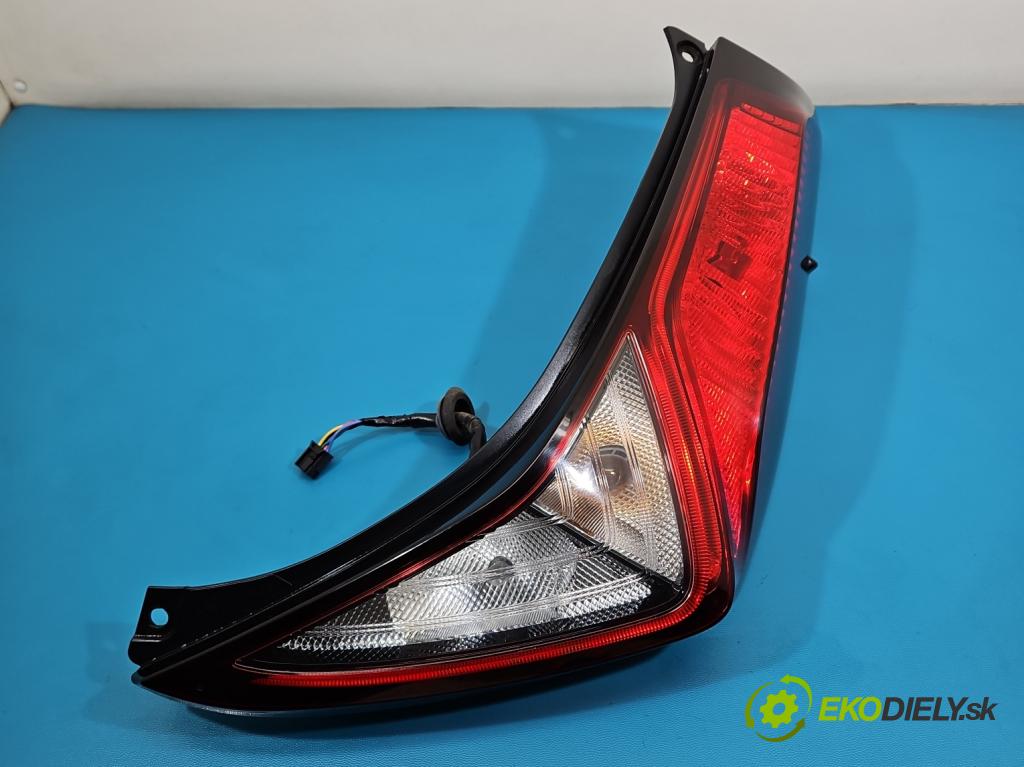 Toyota Aygo II 2014-2022 1.0 vvti 72 HP manual 53 kW 998 cm3 5- svetlo / reflektor zadné pravé  (Kľučka dverí ostatné)