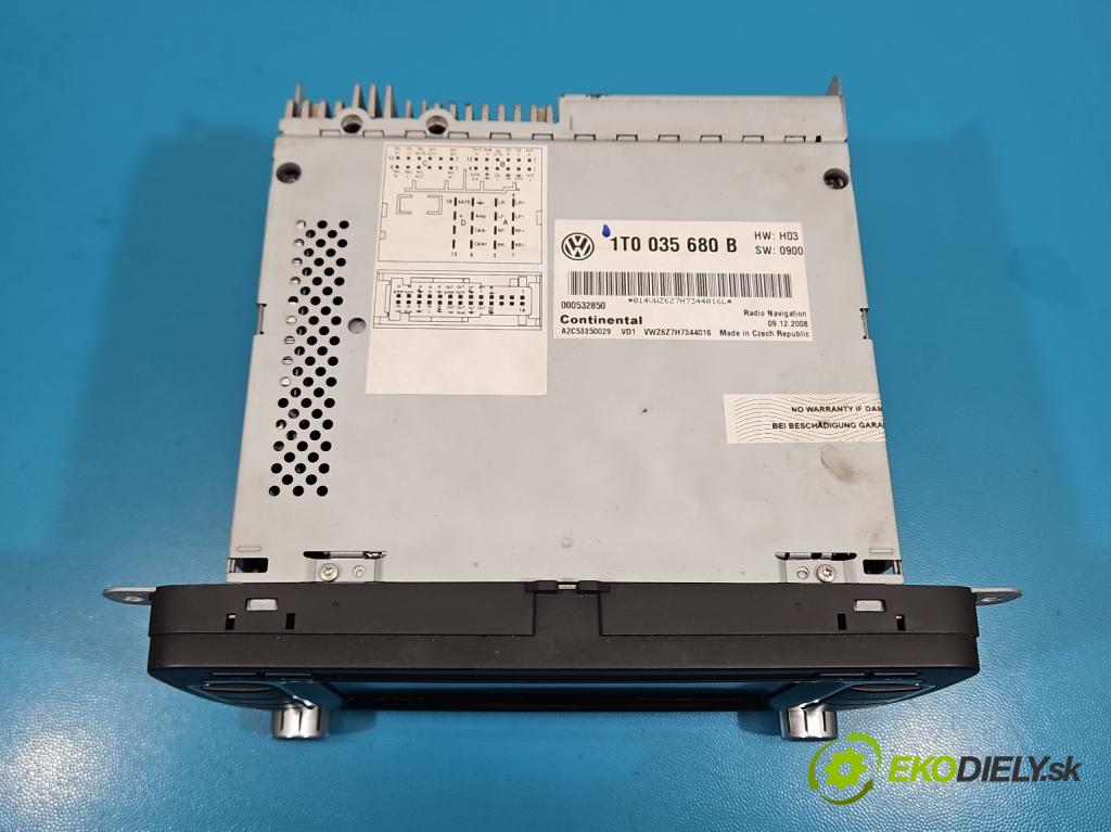 Vw Passat CC 2008-2016 2.0 tdi 170 HP manual 125 kW 1968 cm3 4- Radio originál 1T0035680B