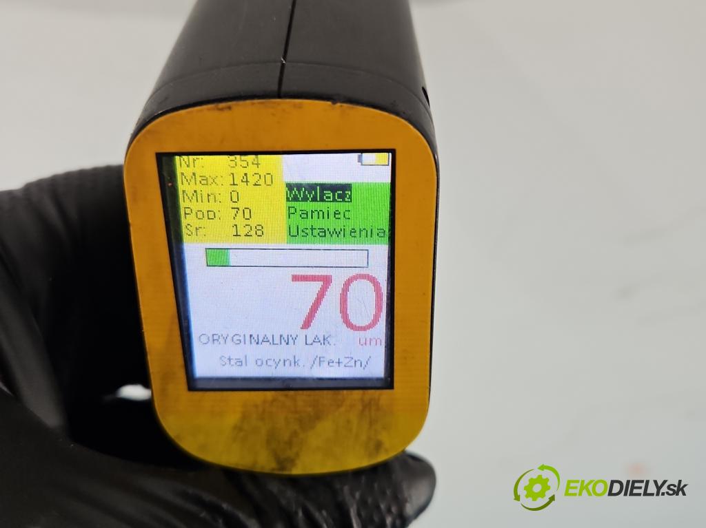 Vw Up 1.0 MPI 60 hp manual 44 kW 999 cm3 3- dveře přední pravé  (Klika dveří ostatní)