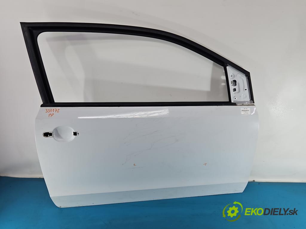 Vw Up 1.0 MPI 60 hp manual 44 kW 999 cm3 3- dveře přední pravé  (Klika dveří ostatní)