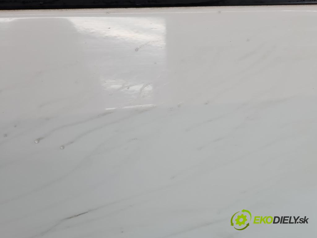 Vw Up 1.0 MPI 60 hp manual 44 kW 999 cm3 3- dveře přední pravé  (Klika dveří ostatní)