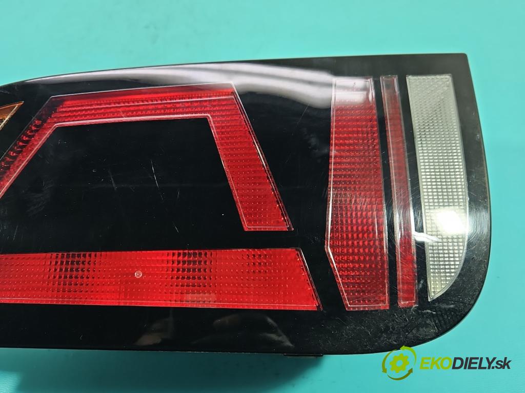 Vw Up! 1.0 MPI 60 HP manual 44 kW 999 cm3 3- svetlo / reflektor zadné ľavé 1S0945095J (Kľučka dverí ostatné)