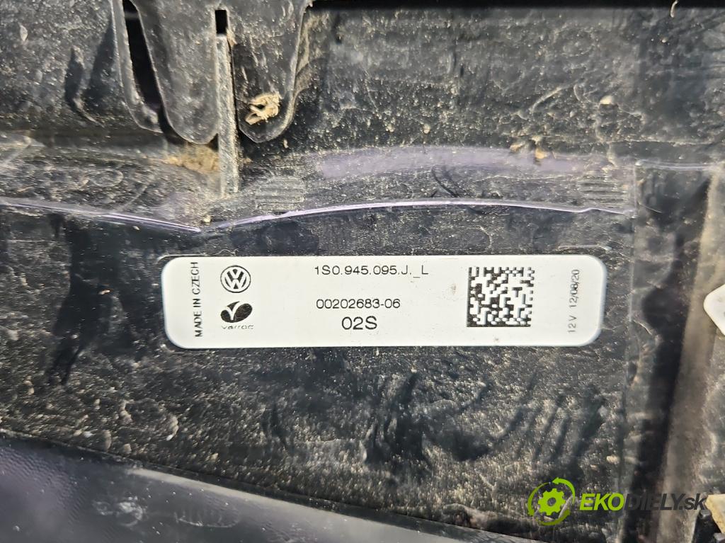 Vw Up! 1.0 MPI 60 HP manual 44 kW 999 cm3 3- svetlo / reflektor zadné ľavé 1S0945095J (Kľučka dverí ostatné)